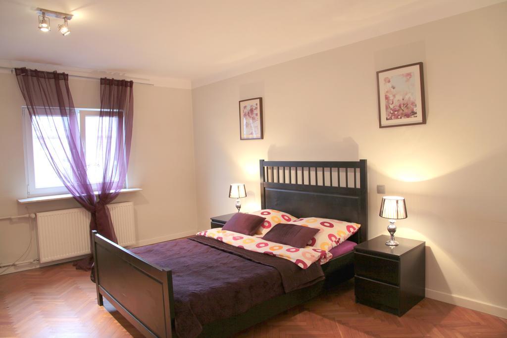 Key Apartments Chmielna 바르샤바 객실 사진